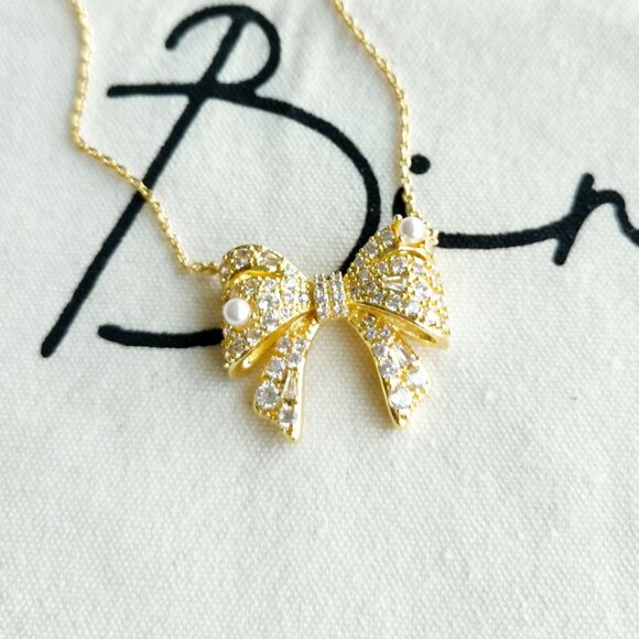 Kendra Scott Bow Necklace - Krista - White Mix Gold - Picture 2 of 4